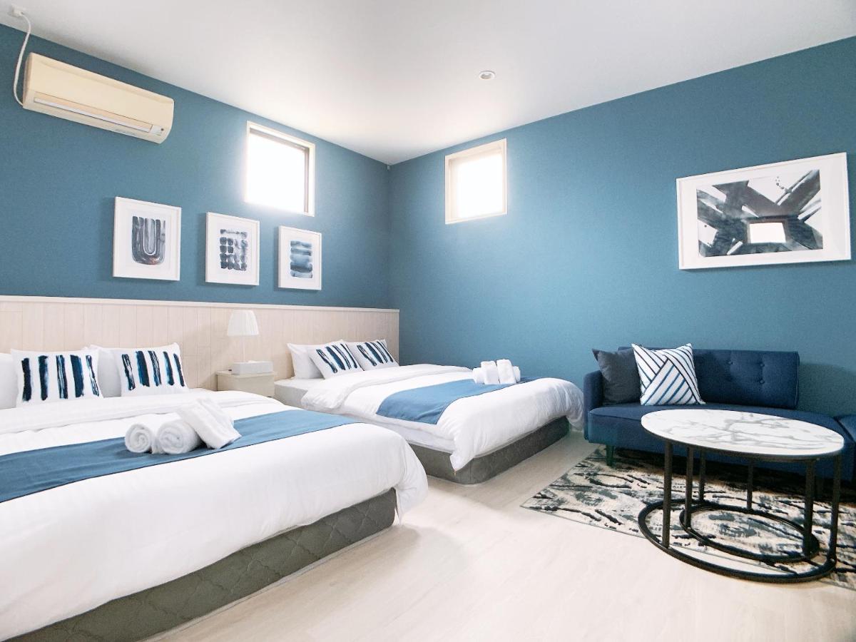 Bar & Hotel Colors 宮島