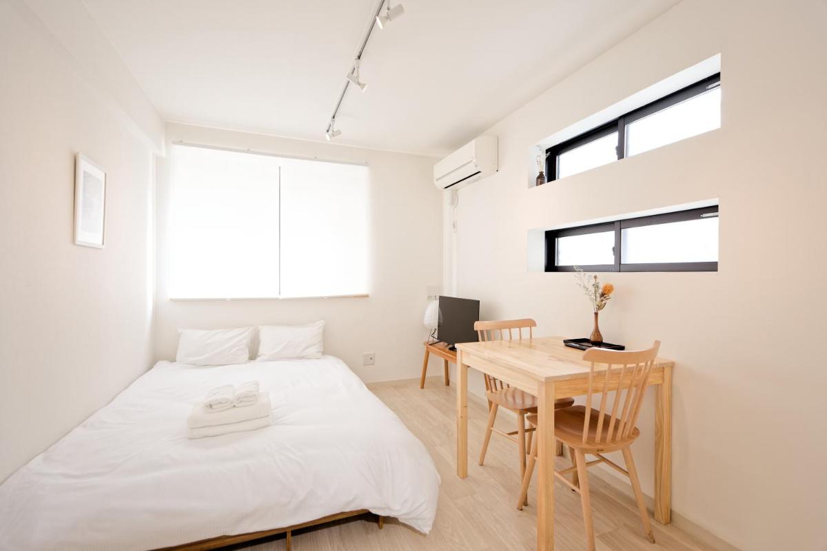 Calm Riverside Inn Close to Ikebukuro