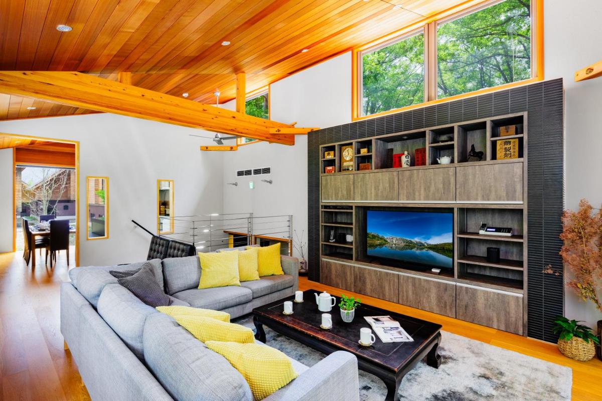 Phoenix Cocoon by Hakuba Hospitality Group