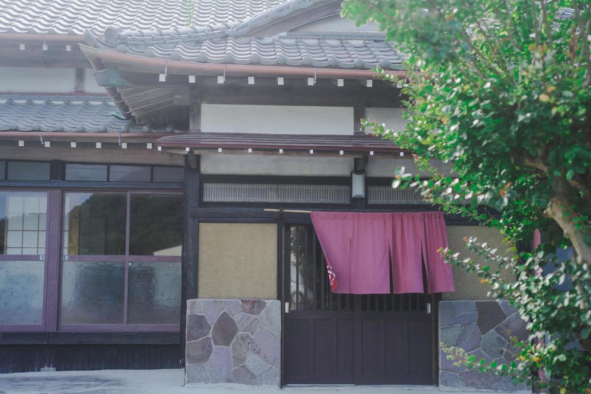 古民家宿るうふ 波之家