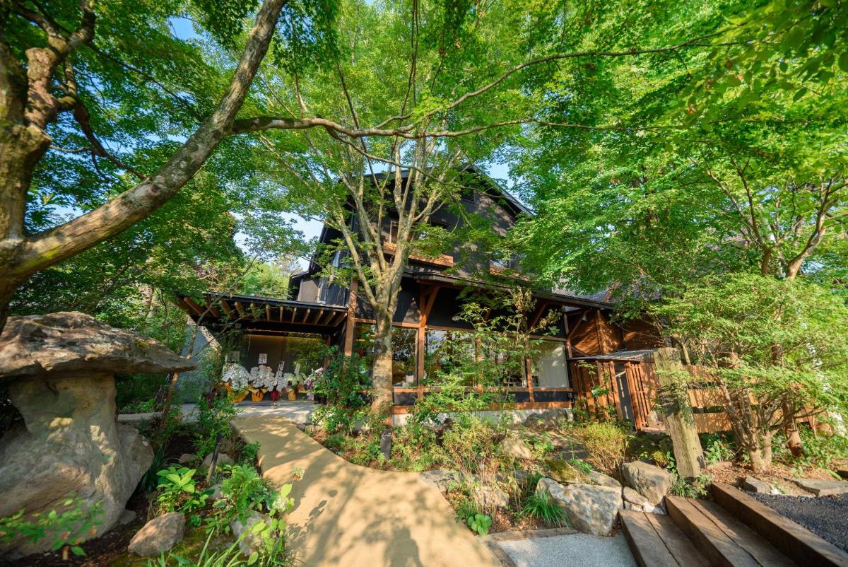 由布院 いよとみ