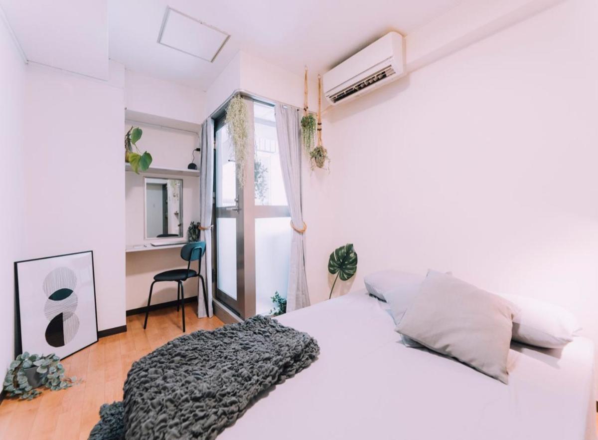 Minimalist Loft Namba Compact Studio with a 24-hour Gym MA502