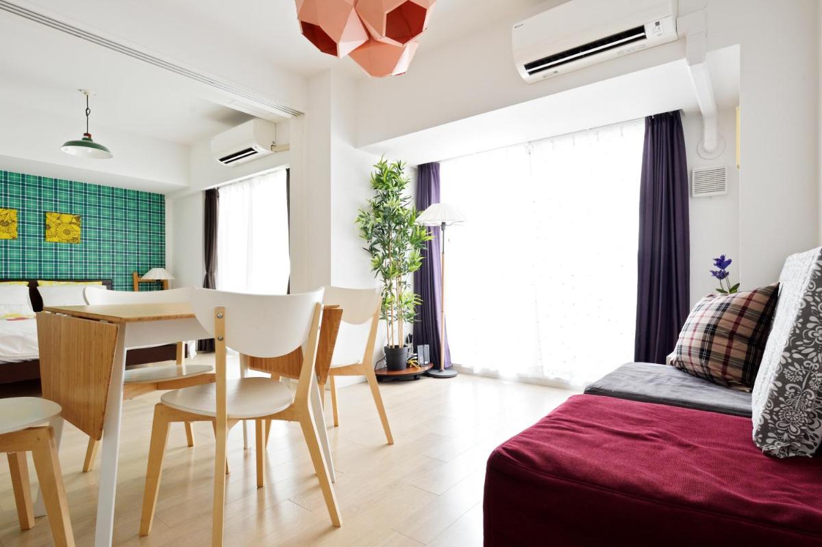 Namba 2 bedroom apartment, 1 min to Nippombashi