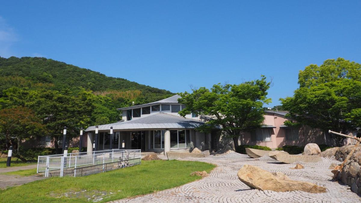 ルポール粟島