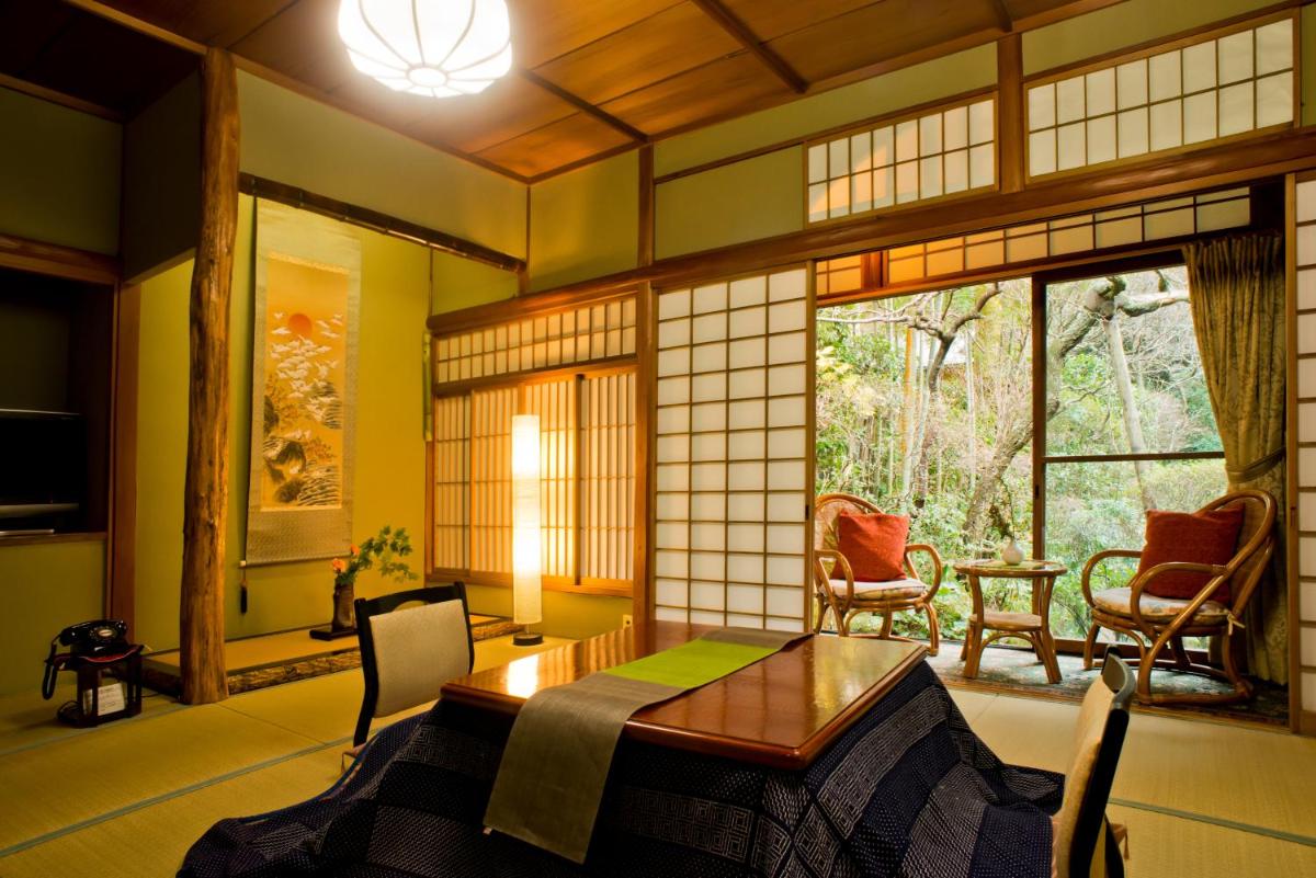 山家荘