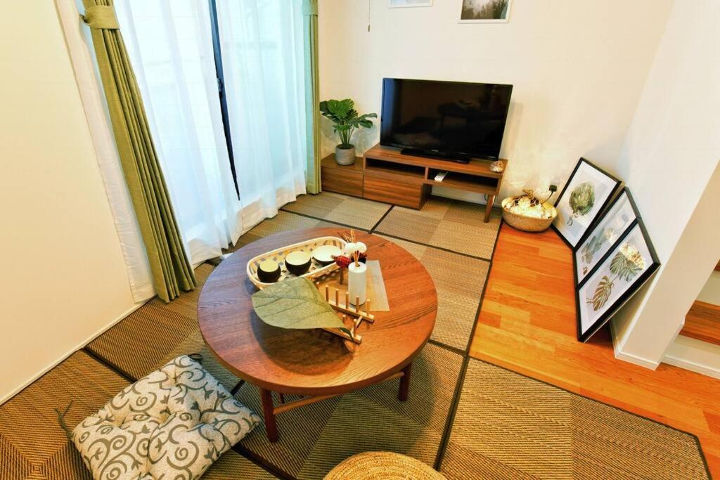 Three-story Japanese-style villa in Shinjuku