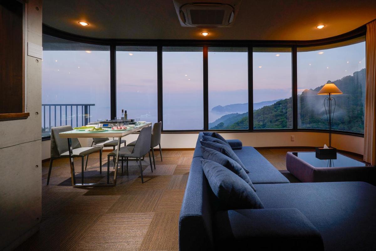 絶景とプライベート温泉を堪能 スイートヴィラパノーラ熱海桜沢